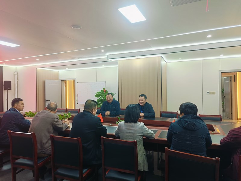   2024年11月政協(xié)領(lǐng)導(dǎo)走訪(fǎng)委員，為企業(yè)排憂(yōu)解難